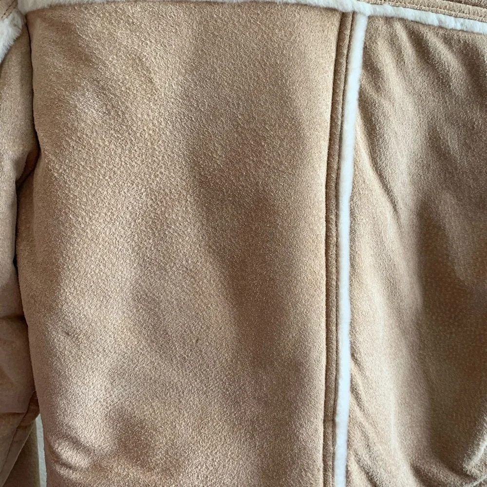 Donating Soon Wilson’s Leather Suede Jacket - Picture 6 of 11